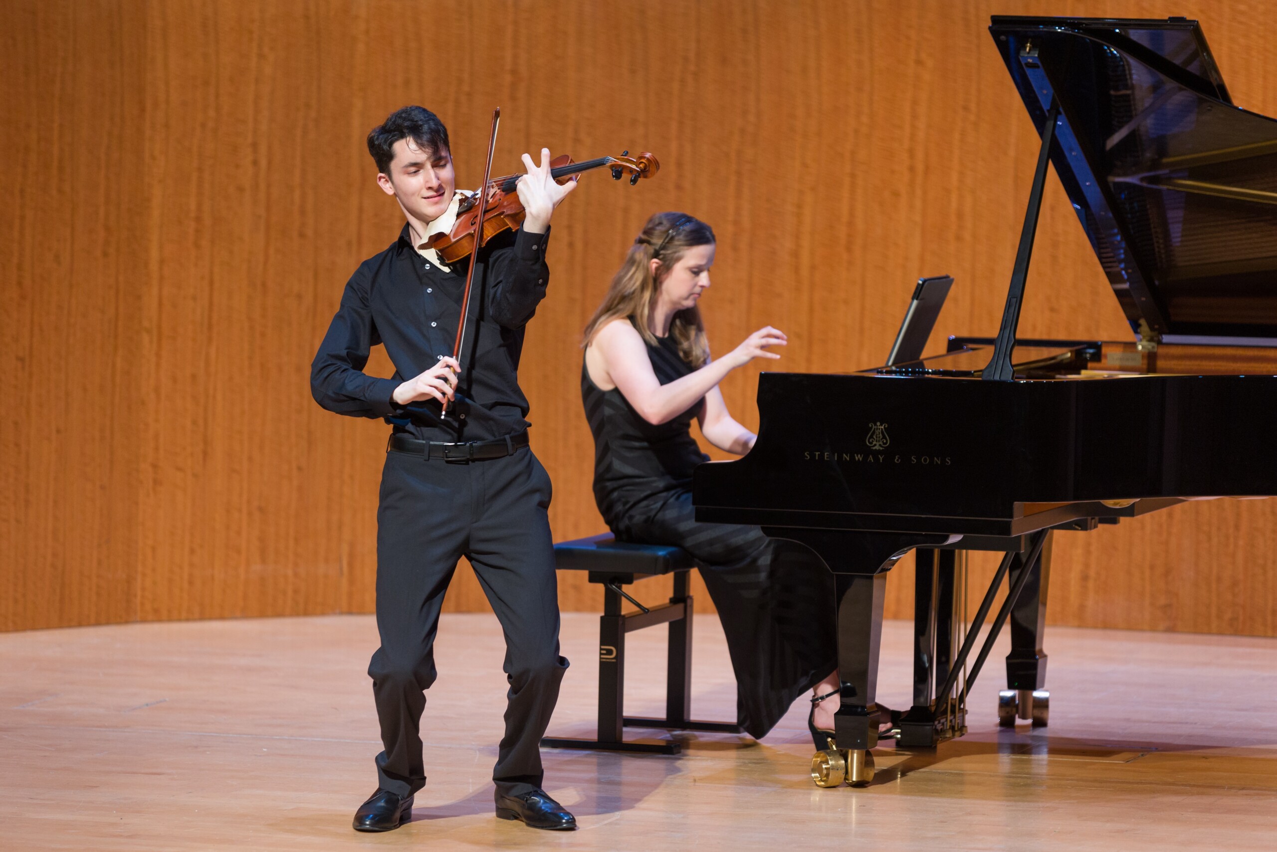 Emad Zolfaghari viola plays at 2023 Klein Competition